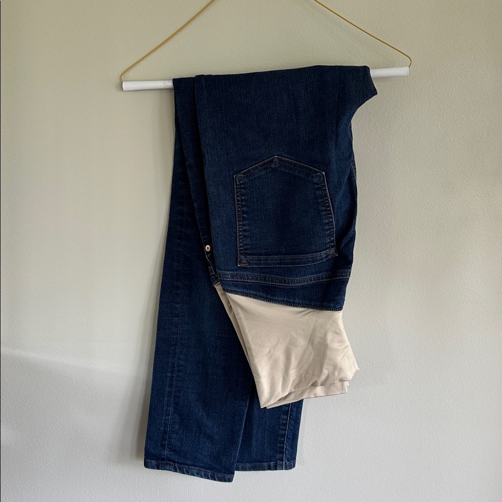 Maternity: LOFT Jeans (size 6)